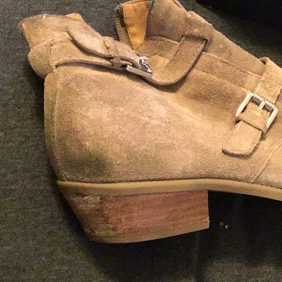 Franco Sarto Rynn Ankle Bootie Suede Low Heel Chestnut | Size 8.5 - Picture 2 of 3